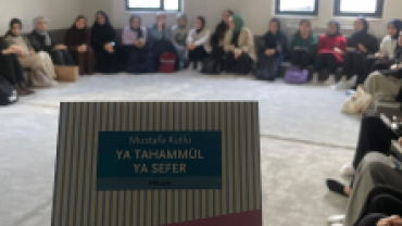 GÖNÜLLÜ ÖĞRENCİLERİMİZ İMAM HATİP ÖĞRENCİLERİ İLE KİTAP TAHLİLİ GERÇEKLEŞTİRDİ